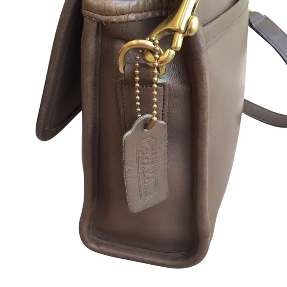 COACH Vintage Brown Leather Court Bag 9870 - Picture 15 of 16